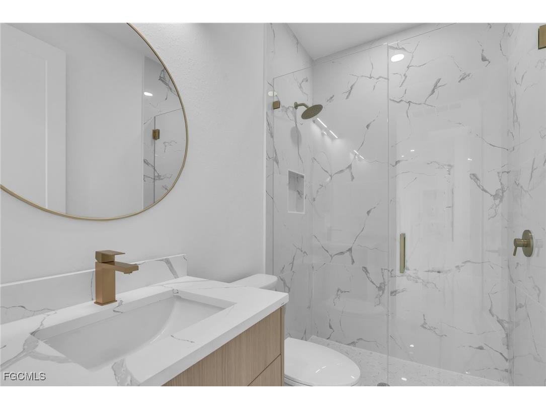 834 NW 2nd Street Cape Coral FL 33993 2025022455 image22