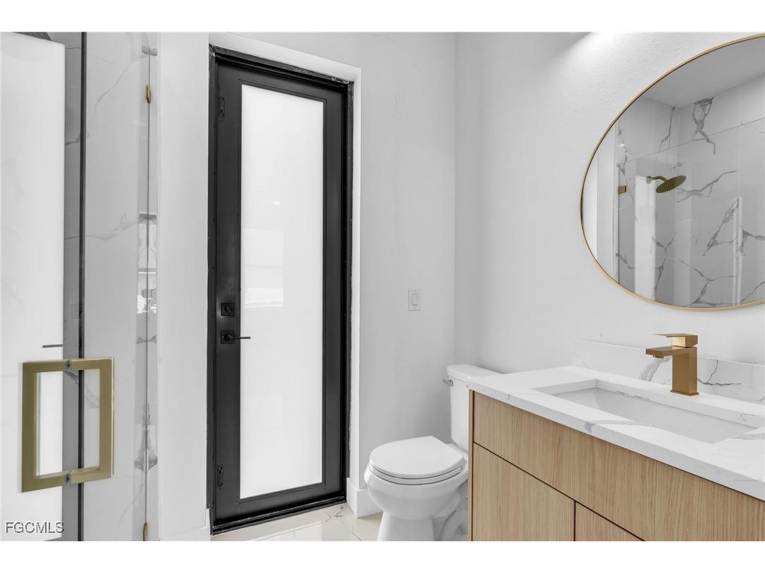 834 NW 2nd Street Cape Coral FL 33993 2025022455 image25