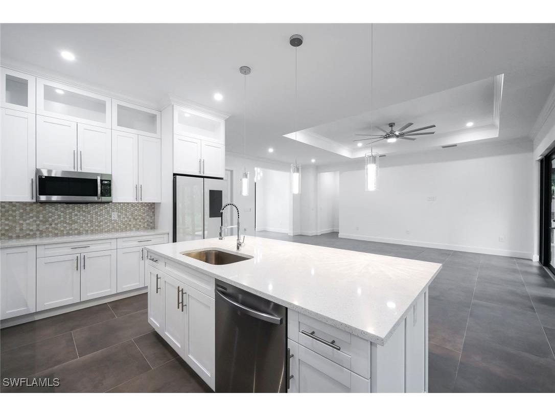 834 Wilson Boulevard N Naples FL 34120 225066408 image11