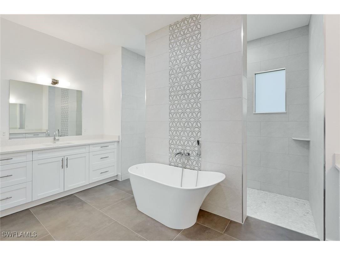 834 Wilson Boulevard N Naples FL 34120 225066408 image17