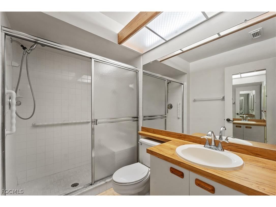 8340 Charter Club Circle #9 Fort Myers FL 33919 2026007218 image18
