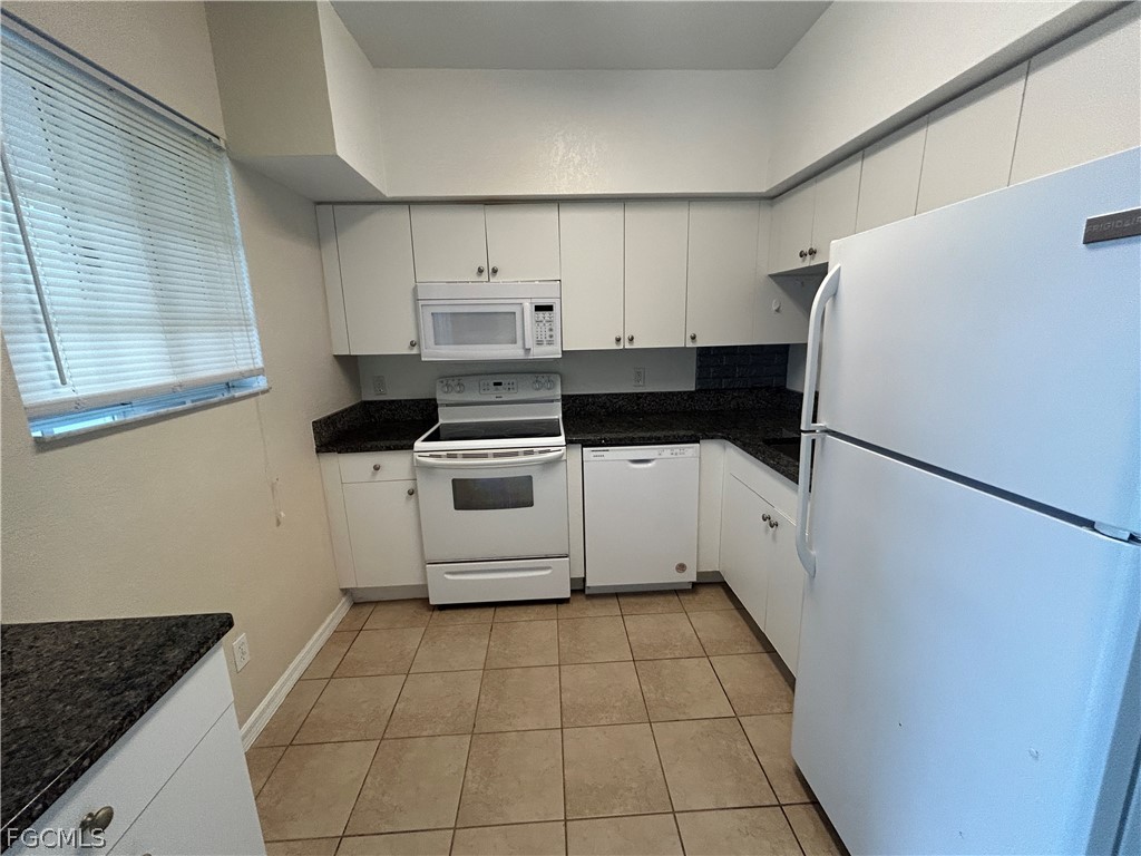 8342 Bernwood Cove Loop #801 Fort Myers FL 33966 2026010124 image3