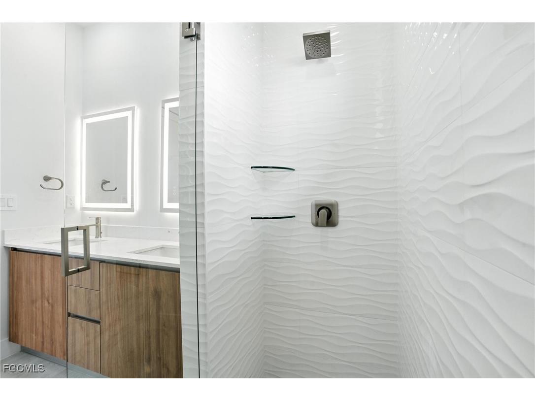 8348 Walden Street Port Charlotte FL 33981 2025003879 image24