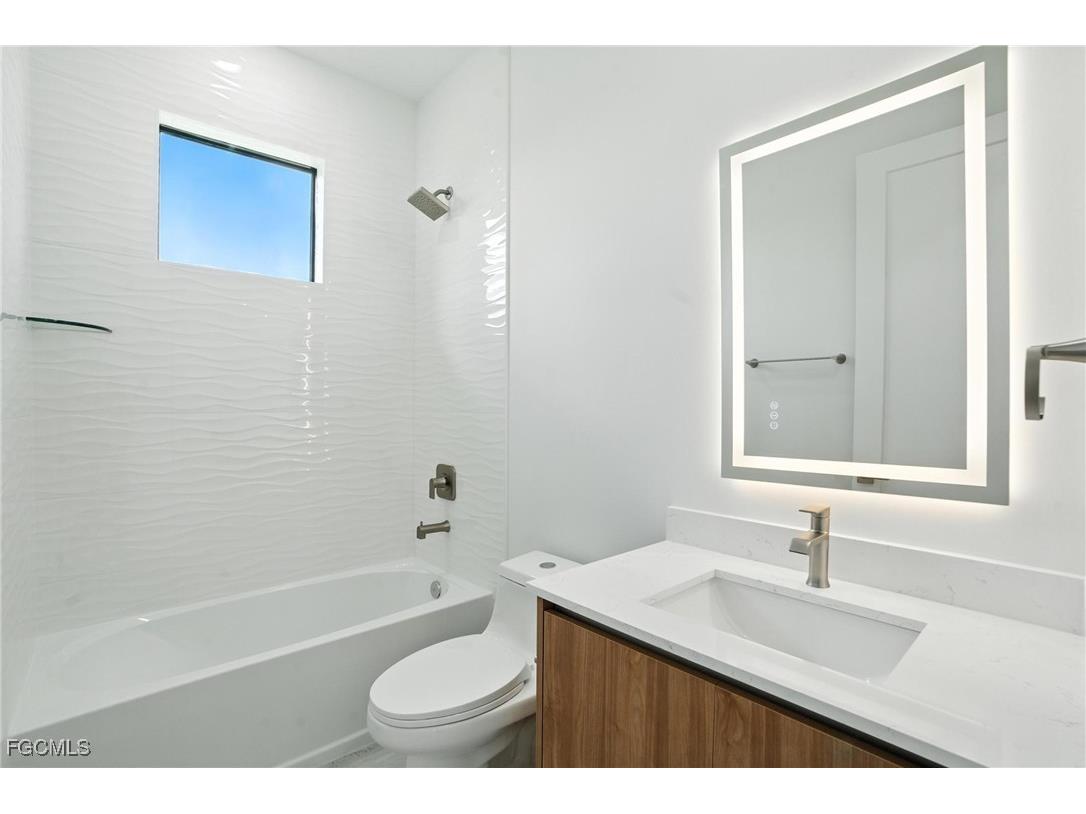 8348 Walden Street Port Charlotte FL 33981 2025003879 image25