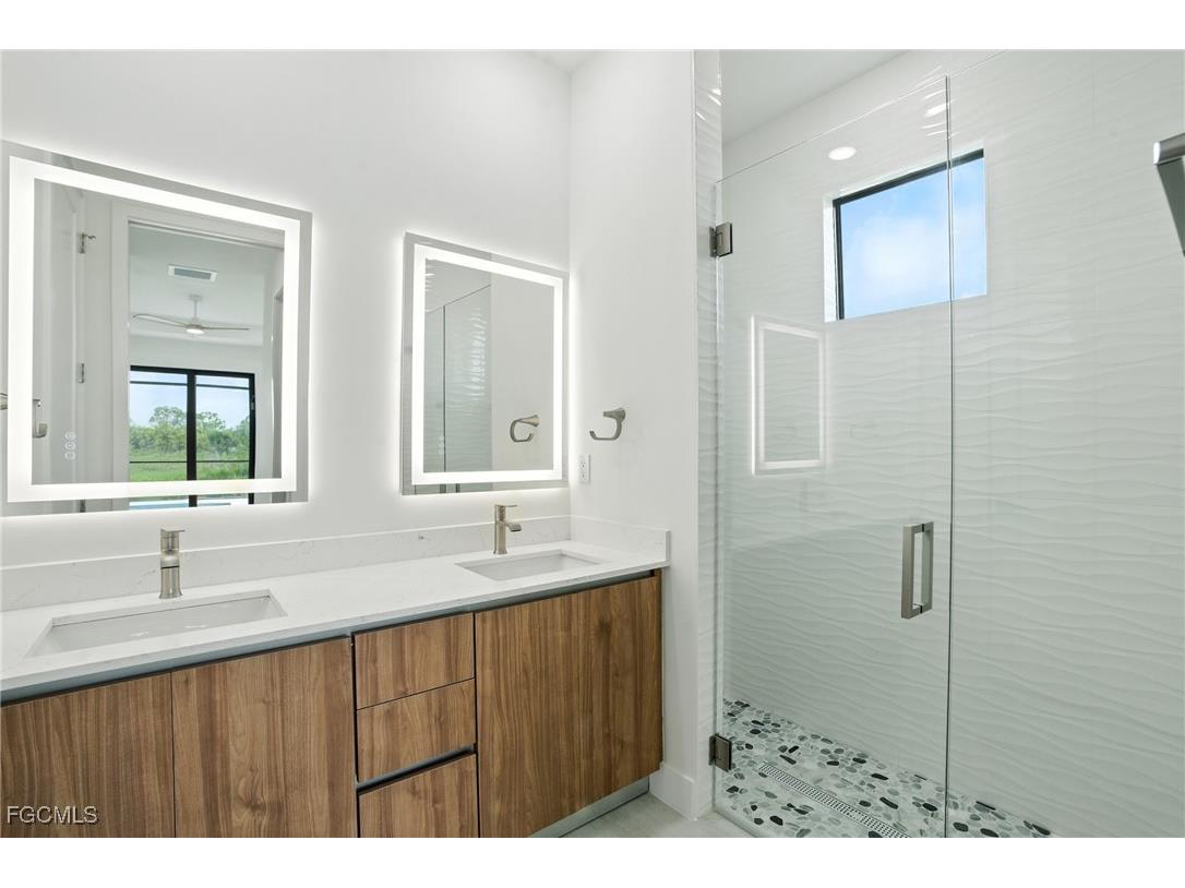 8348 Walden Street Port Charlotte FL 33981 2025003879 image32