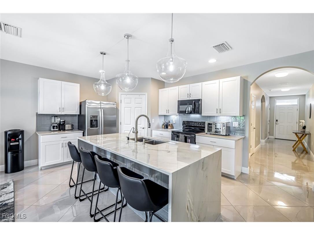 8349 Butternut Road Fort Myers FL 33967 2025006228 image2