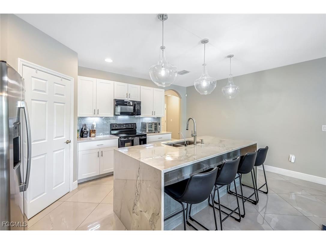 8349 Butternut Road Fort Myers FL 33967 2025006228 image5