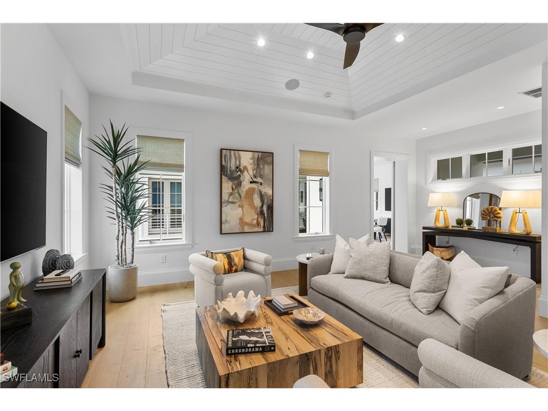 835 11th Avenue S Naples FL 34102 226004868 image25