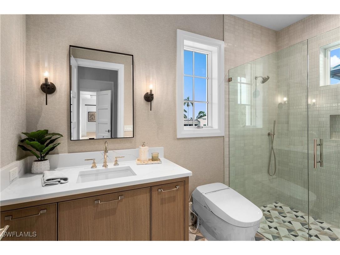835 11th Avenue S Naples FL 34102 226004868 image29