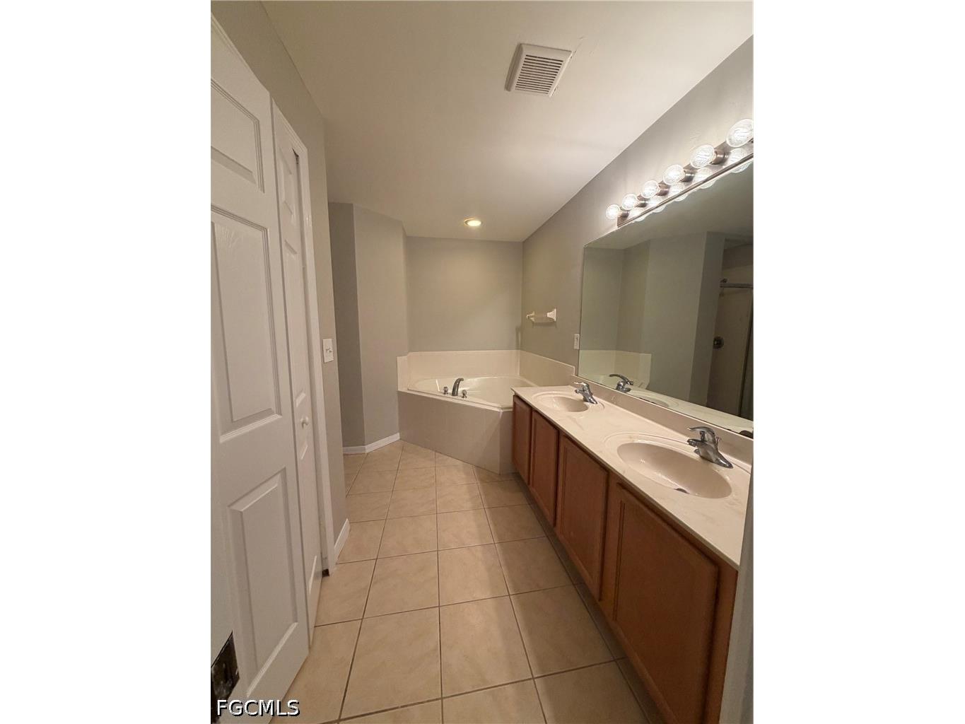 835 Downer Avenue S Lehigh Acres FL 33974 2026021939 image5