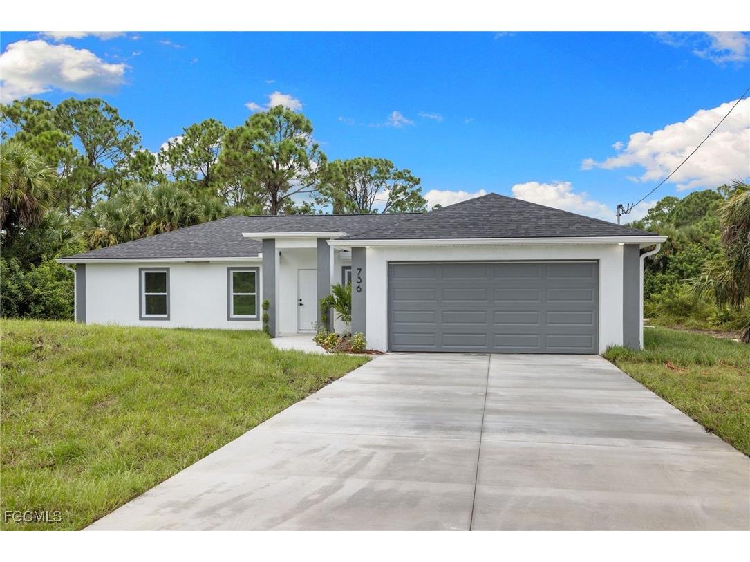 835 Oakridge Avenue S Lehigh Acres FL 33974 2026005718 image1