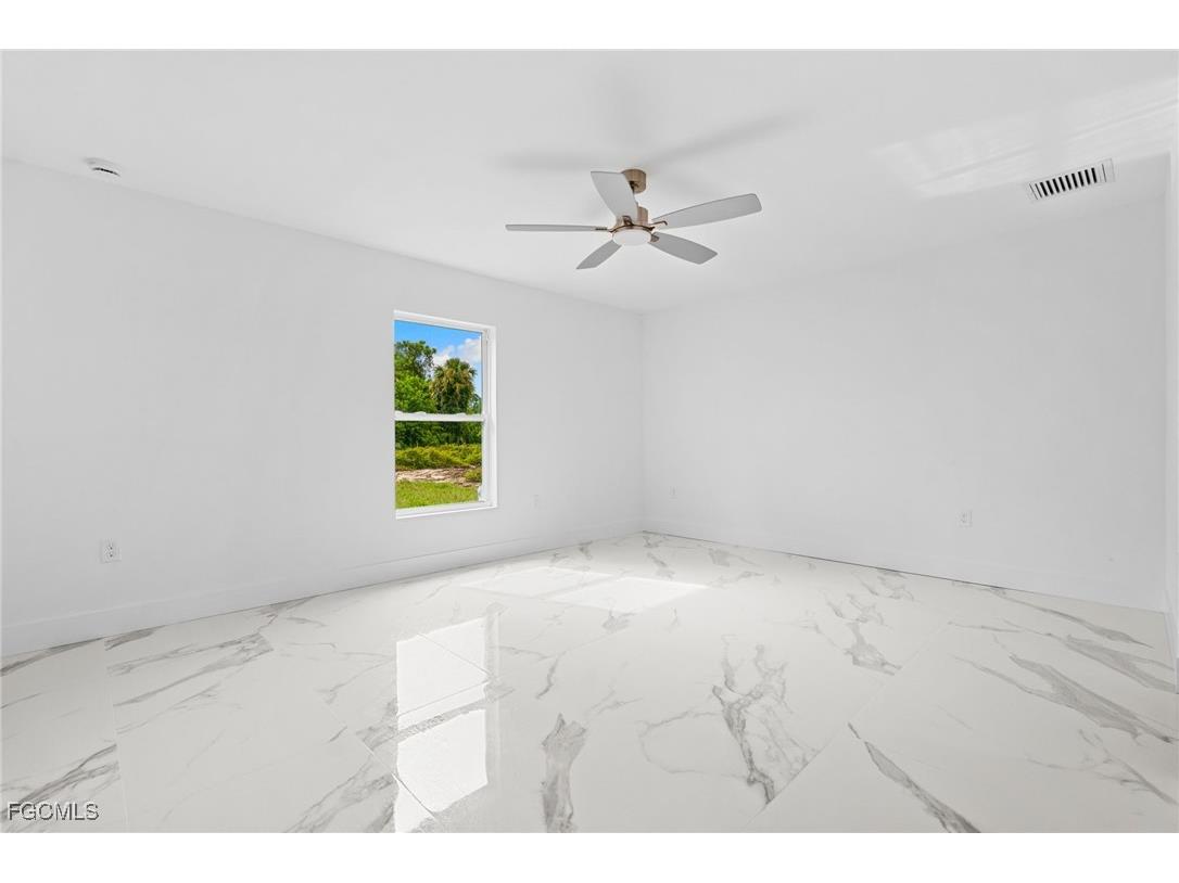 835 Oakridge Avenue S Lehigh Acres FL 33974 2026005718 image11