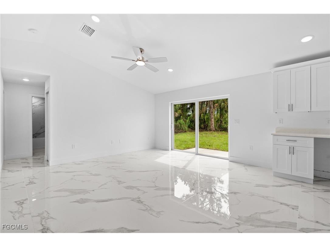 835 Oakridge Avenue S Lehigh Acres FL 33974 2026005718 image7