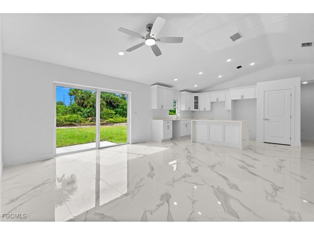 835 Oakridge Avenue S Lehigh Acres FL 33974 2026005718 image9