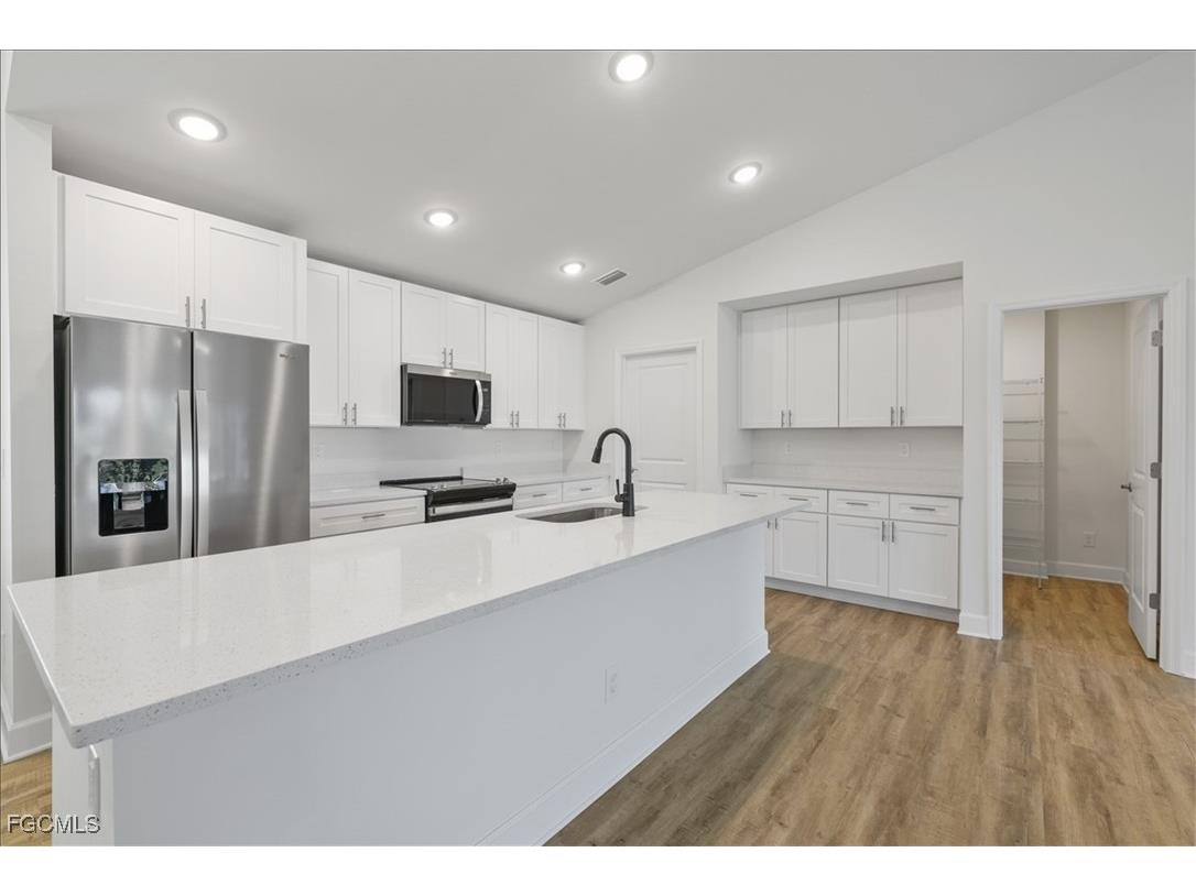 835 SW 28th Terrace Cape Coral FL 33914 2025012422 image10