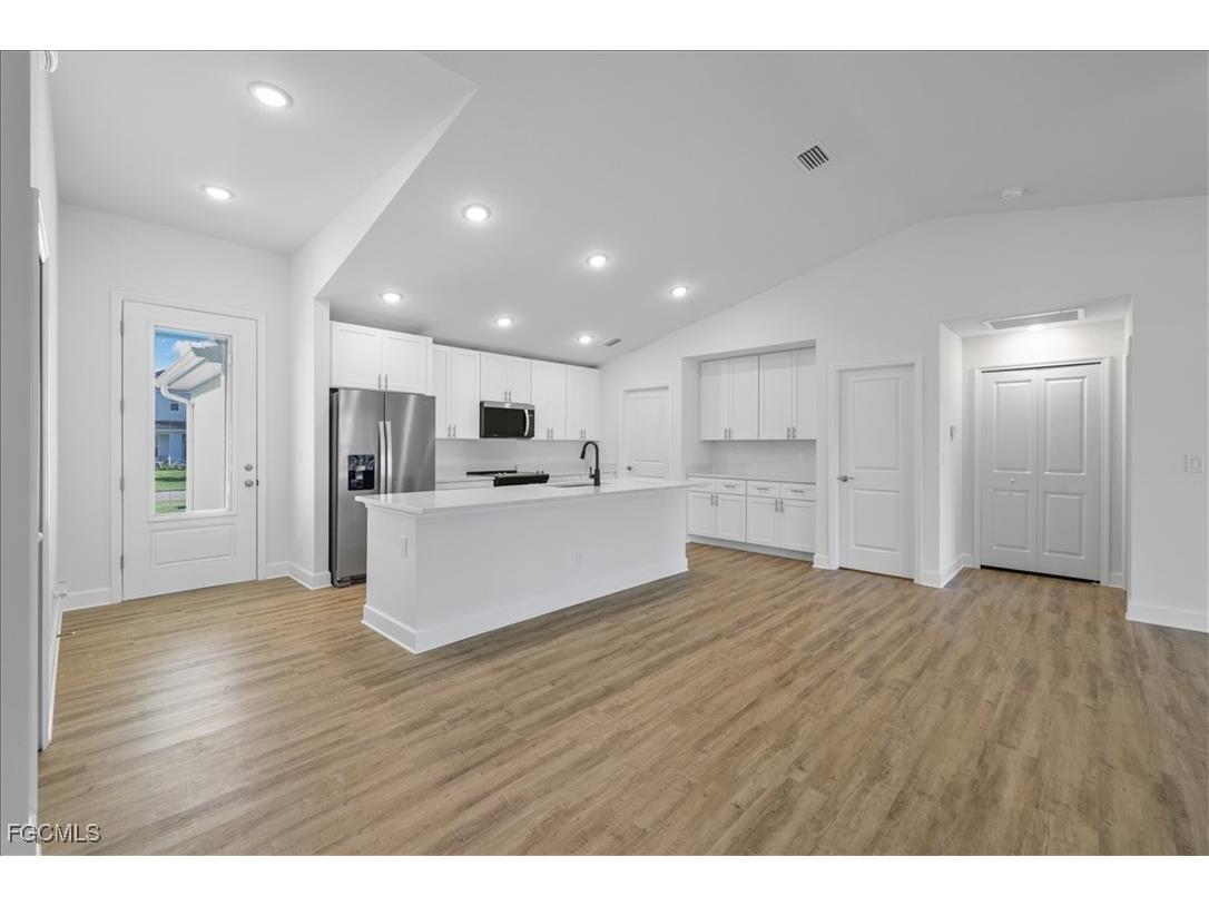 835 SW 28th Terrace Cape Coral FL 33914 2025012422 image12