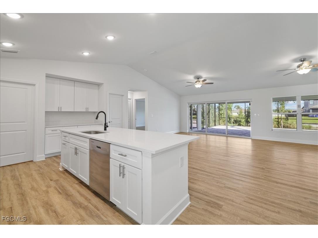 835 SW 28th Terrace Cape Coral FL 33914 2025012422 image13