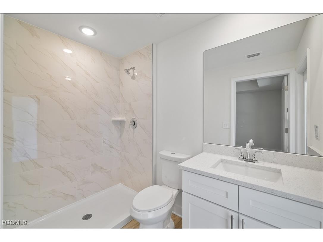 835 SW 28th Terrace Cape Coral FL 33914 2025012422 image24