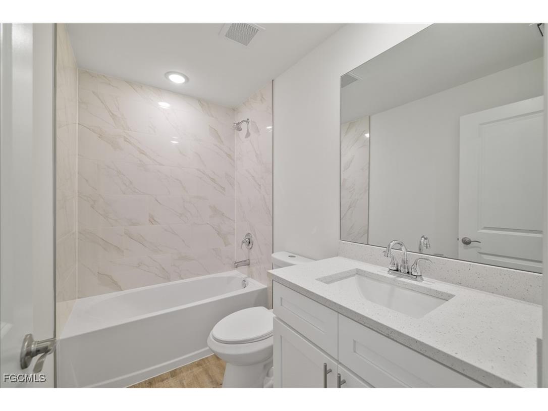 835 SW 28th Terrace Cape Coral FL 33914 2025012422 image27