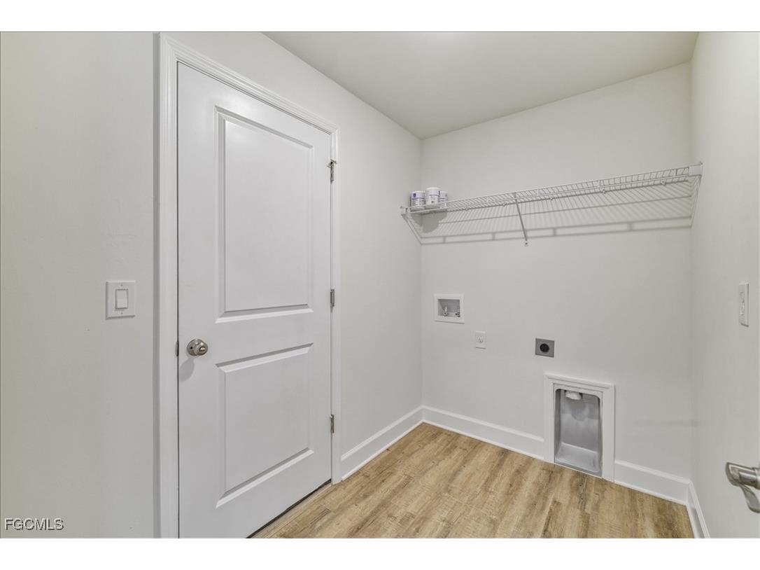 835 SW 28th Terrace Cape Coral FL 33914 2025012422 image30