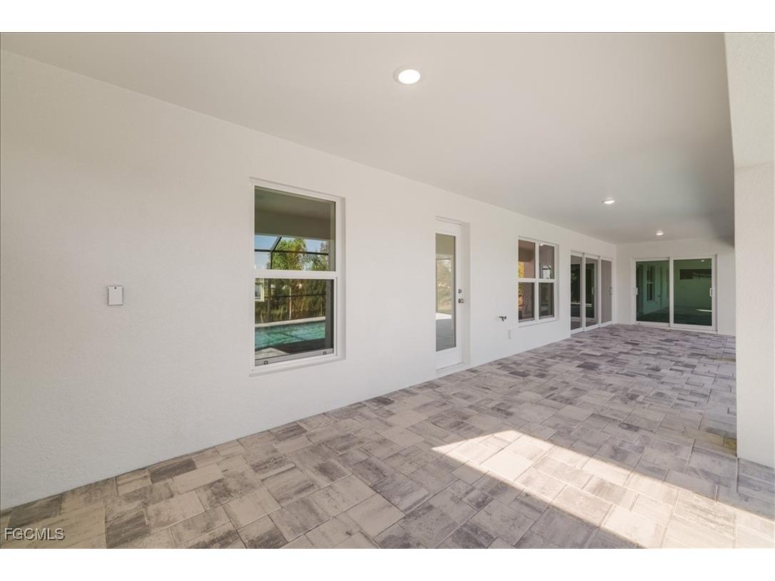 835 SW 28th Terrace Cape Coral FL 33914 2025012422 image31