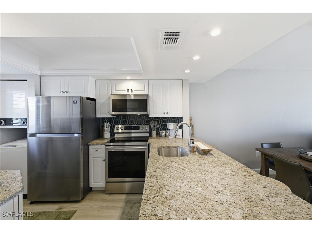 8350 Estero Boulevard Fort Myers Beach FL 33931 225076358 image7