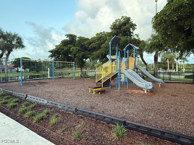 8350 Trentwood Court Fort Myers FL 33912 2025021652 image47