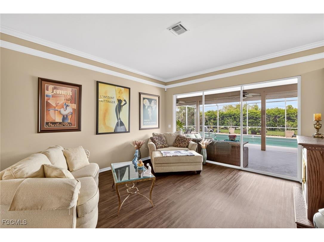 8350 Trentwood Court Fort Myers FL 33912 2025023383 image6