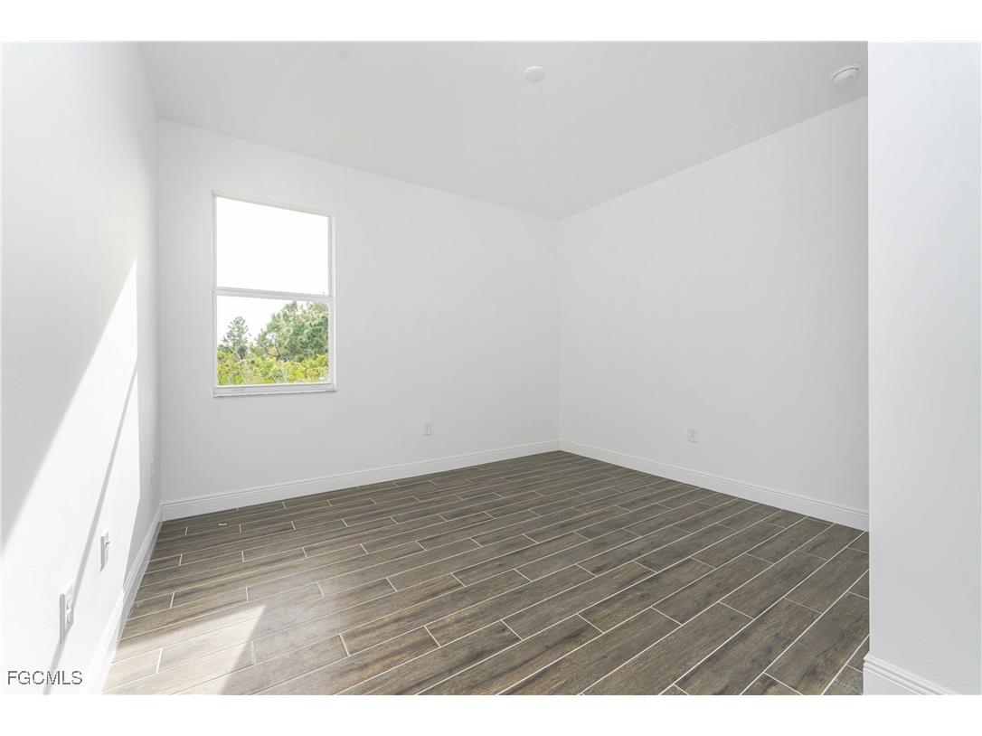 8350 Walbert Street Port Charlotte FL 33981 2025020004 image17