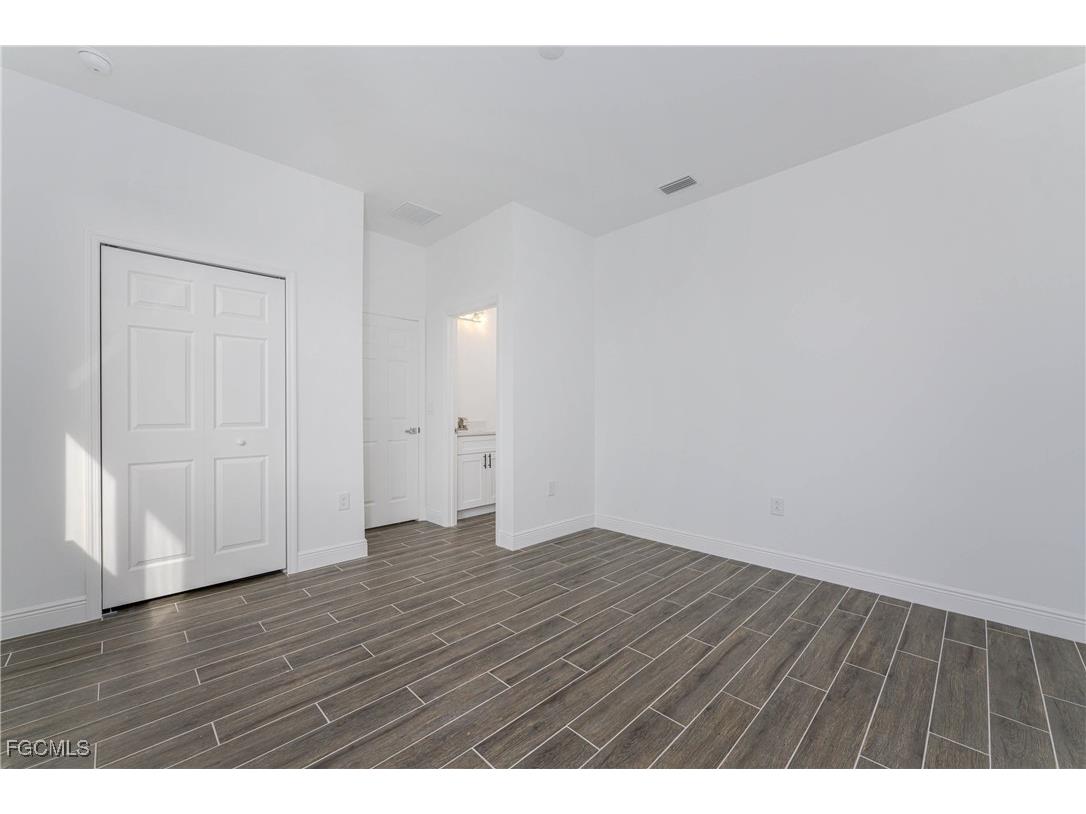 8350 Walbert Street Port Charlotte FL 33981 2025020004 image19