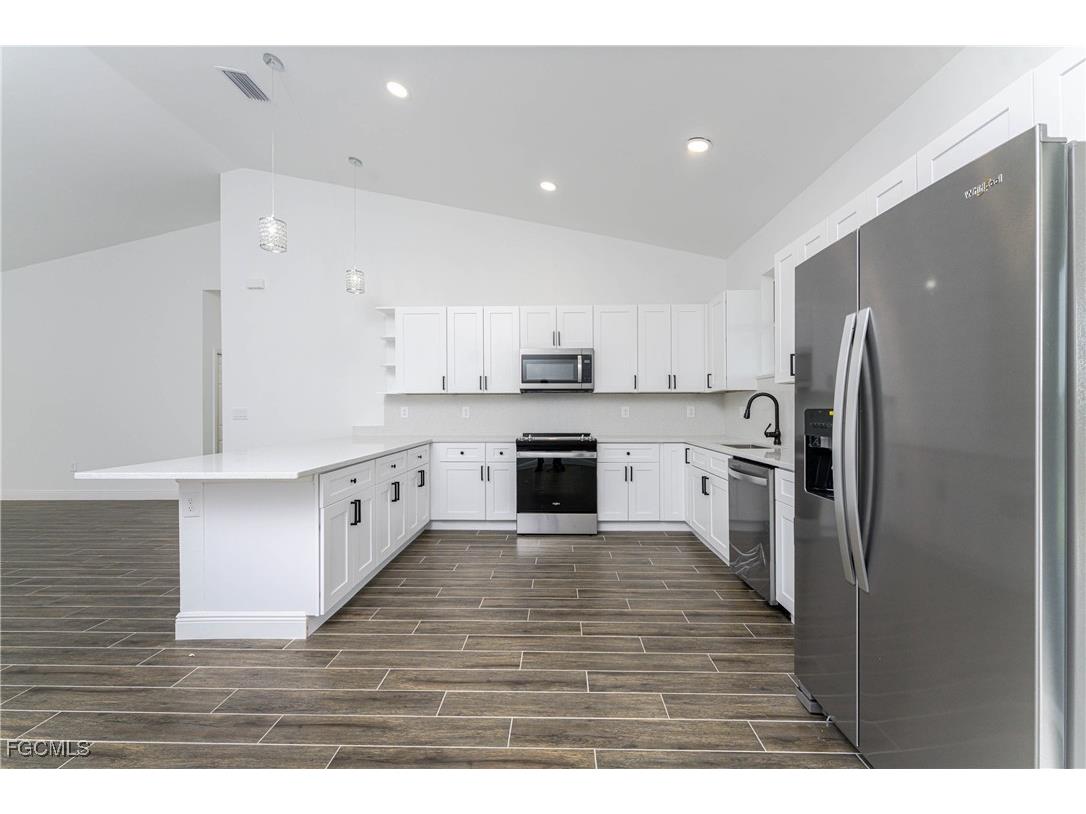 8350 Walbert Street Port Charlotte FL 33981 2025020004 image26