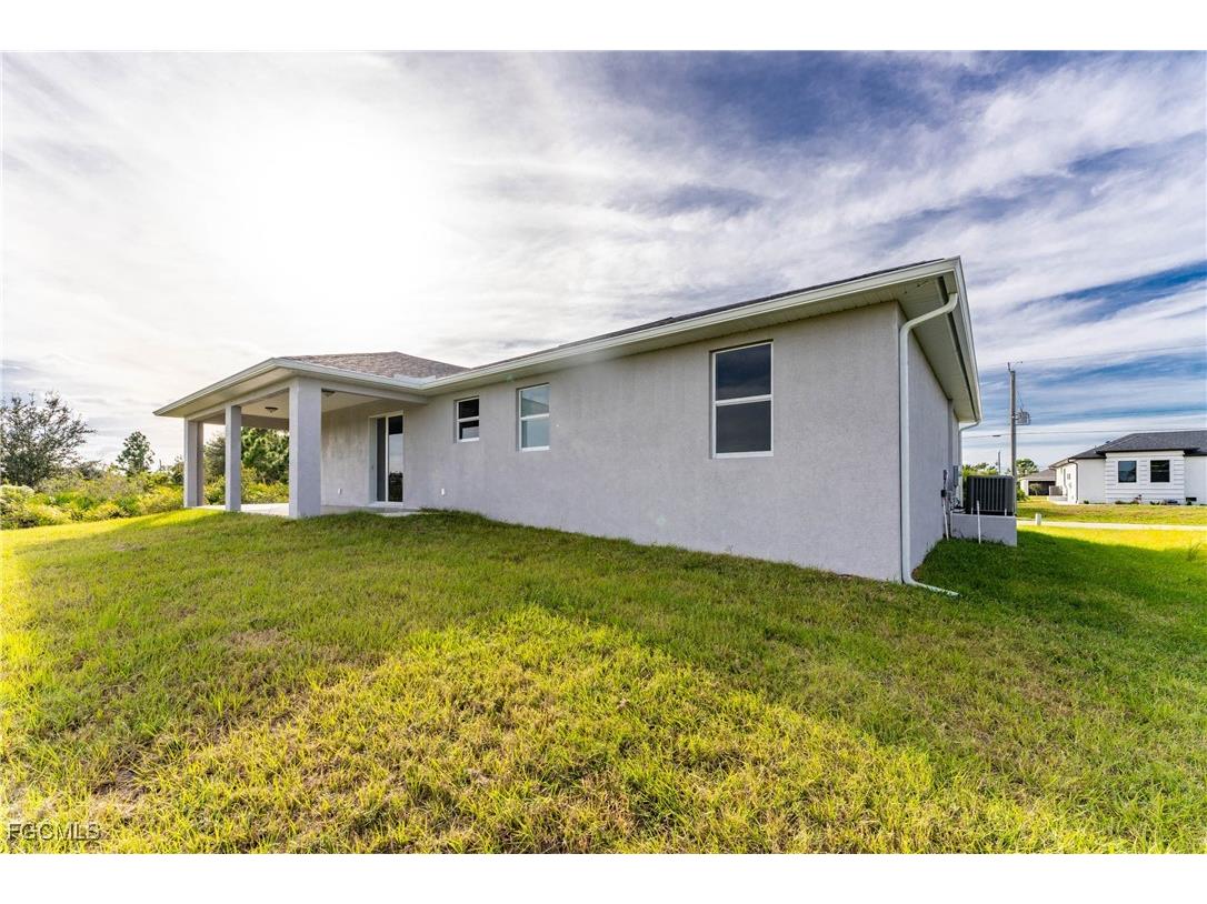 8350 Walbert Street Port Charlotte FL 33981 2025020004 image45