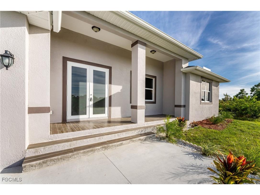 8350 Walbert Street Port Charlotte FL 33981 2025020004 image5