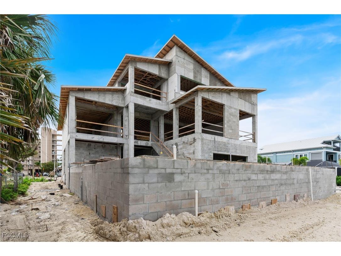 8351 Estero Boulevard Fort Myers Beach FL 33931 2026003679 image4