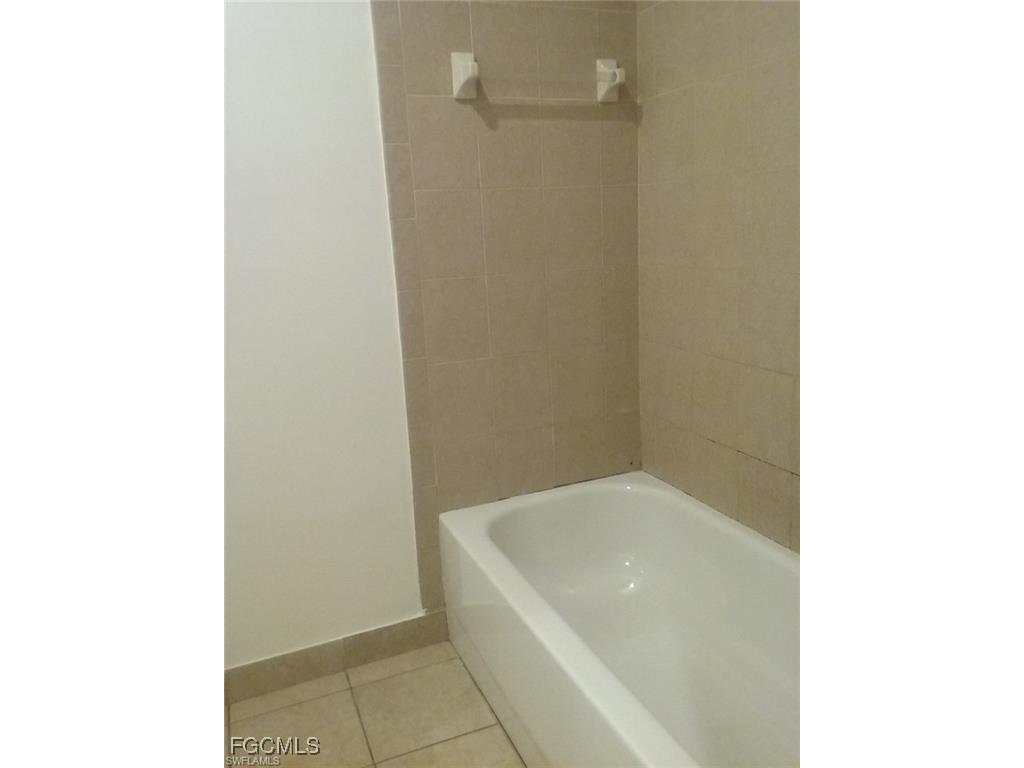 8358 Bernwood Cove Loop #712 Fort Myers FL 33966 2026002875 image13