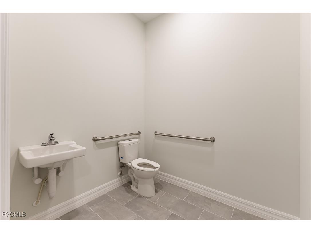 8359 Stringfellow Road Other FL 33956 224091442 image19