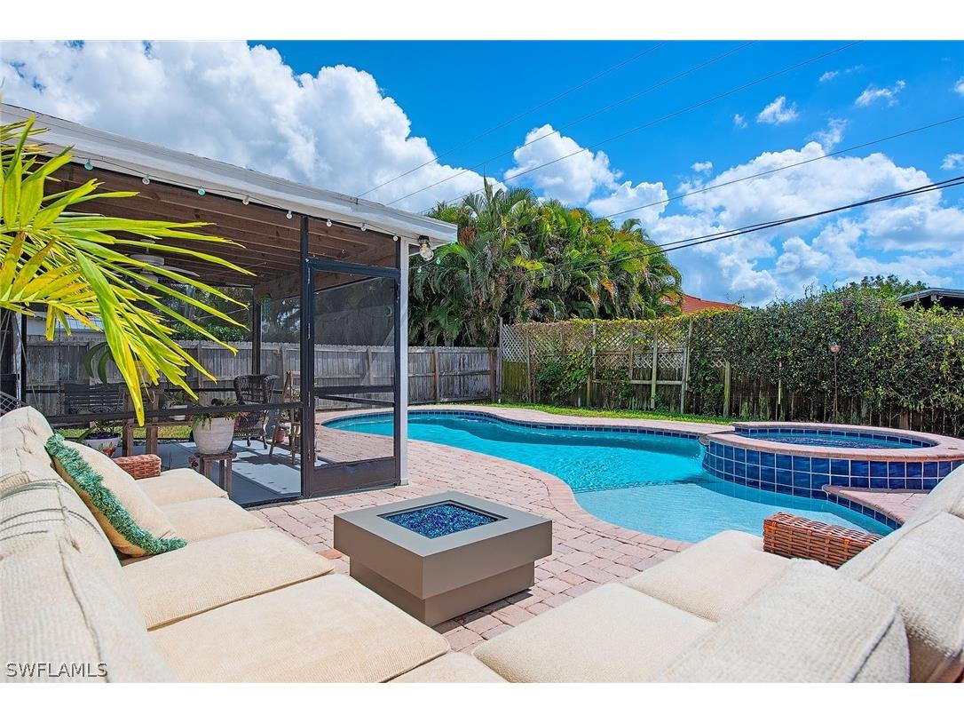 836 102nd Avenue N Naples FL 34108 226010765 image5