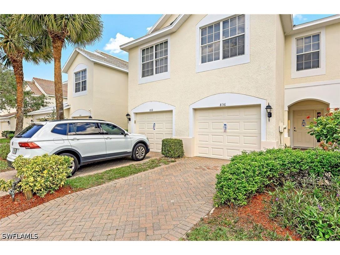 836 Hampton Circle #171 Naples FL 34105 226016642 image2