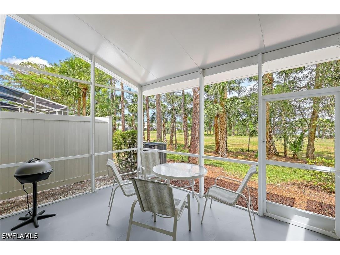 836 Hampton Circle #171 Naples FL 34105 226016642 image20