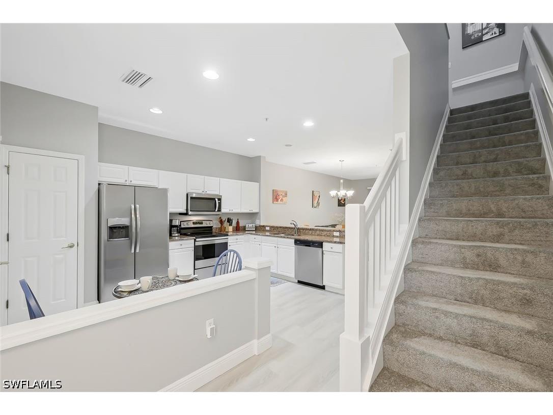 836 Hampton Circle #171 Naples FL 34105 226016642 image8