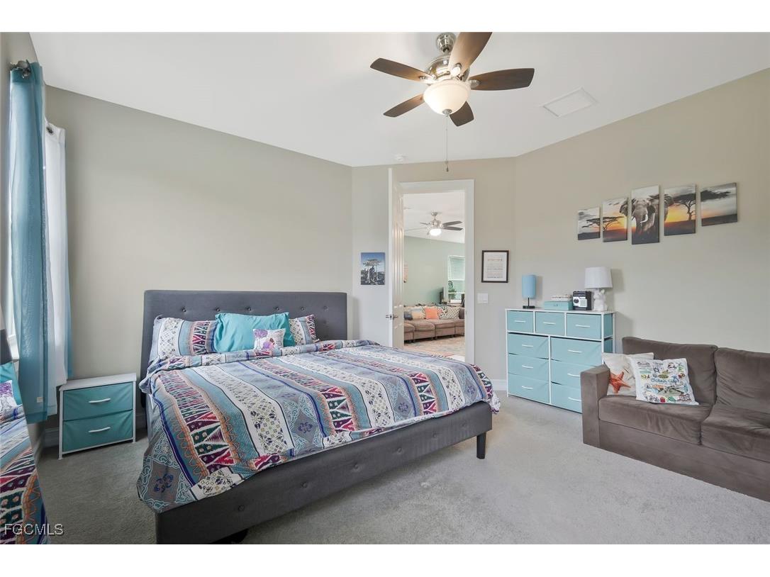 836 Heather Lake Avenue Cape Coral FL 33993 2026003949 image10