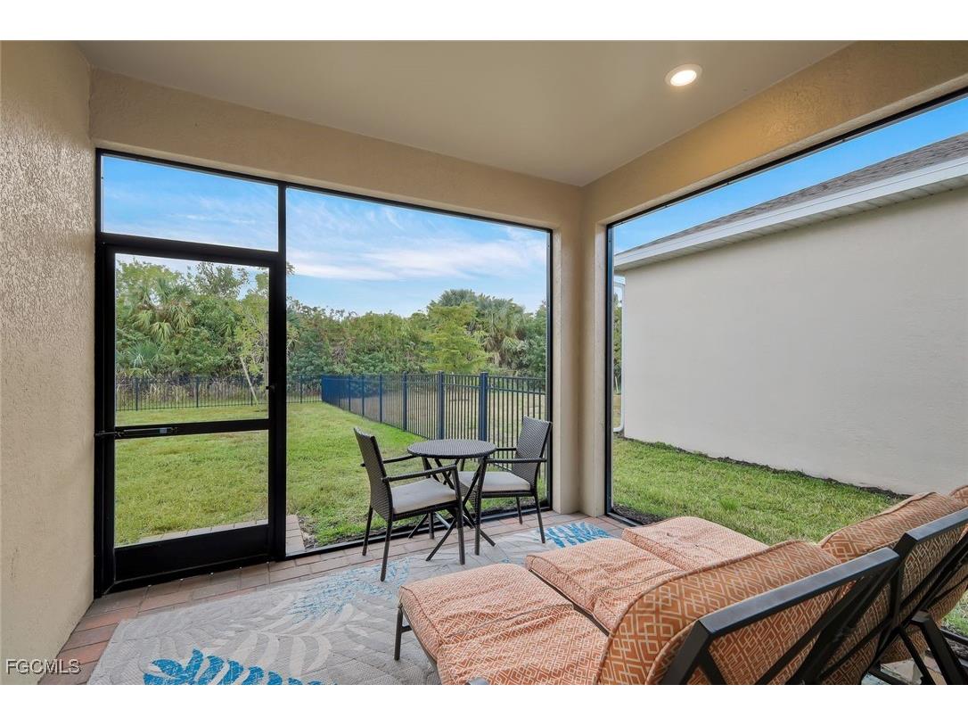 836 Heather Lake Avenue Cape Coral FL 33993 2026003949 image15