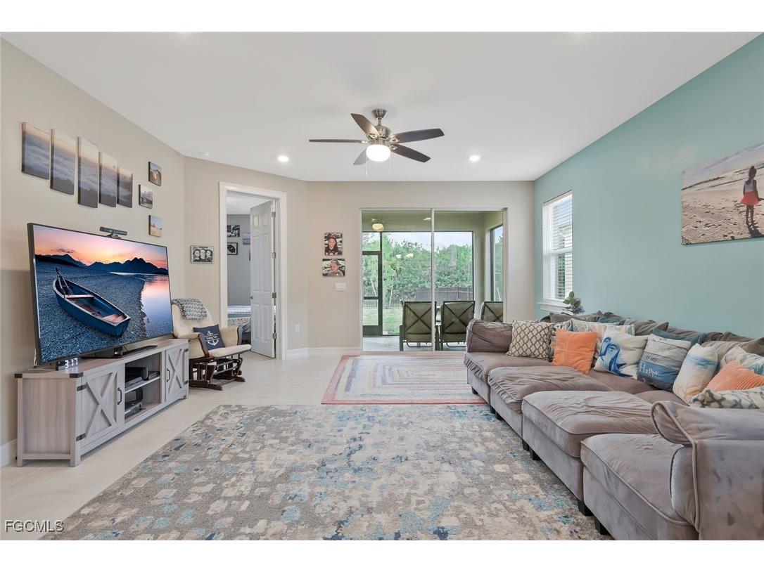 836 Heather Lake Avenue Cape Coral FL 33993 2026003949 image5