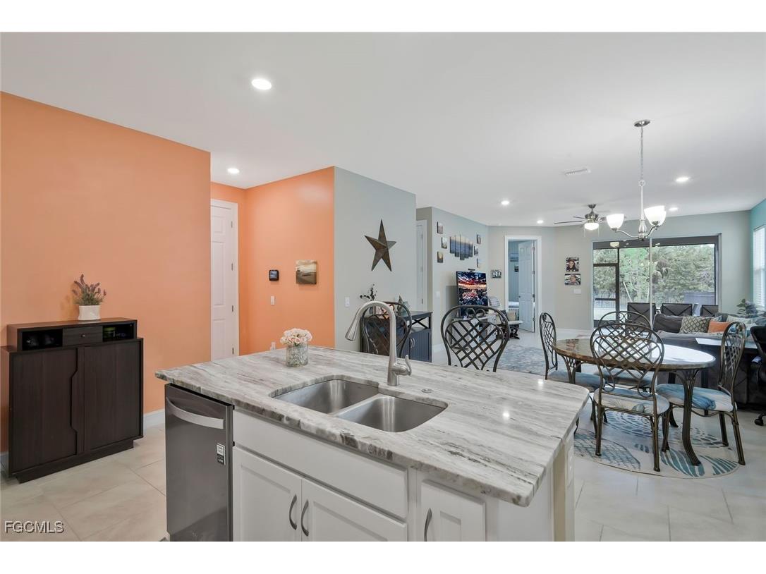 836 Heather Lake Avenue Cape Coral FL 33993 2026003949 image8