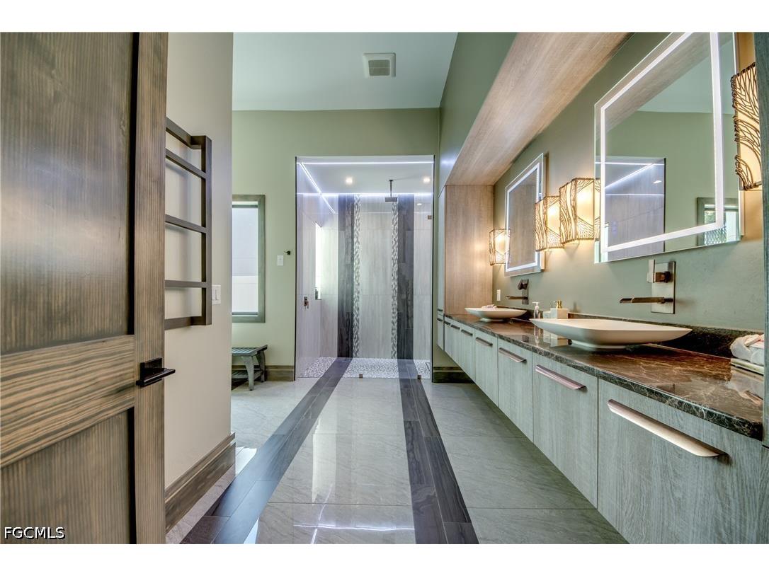 836 Miramar Court Cape Coral FL 33904 2026018977 image26