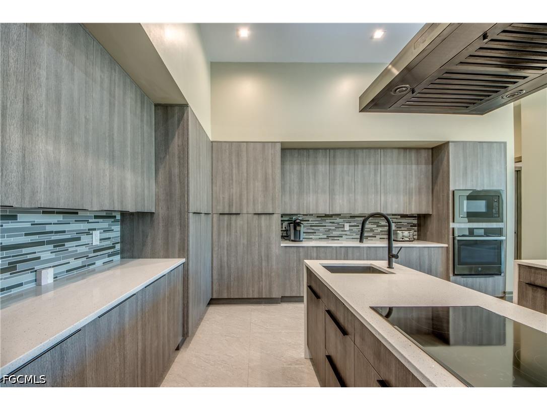 836 Miramar Court Cape Coral FL 33904 2026018977 image8
