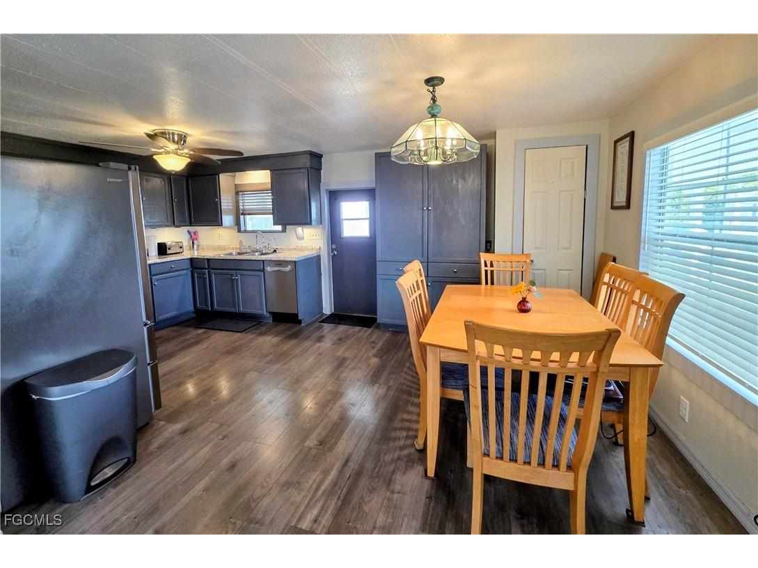 836 Peaceful Drive North Fort Myers FL 33917 2025013486 image6