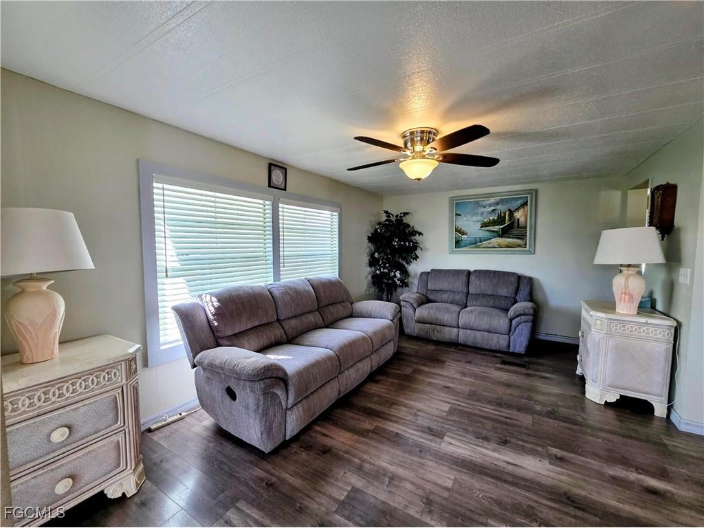 836 Peaceful Drive North Fort Myers FL 33917 2025013486 image7