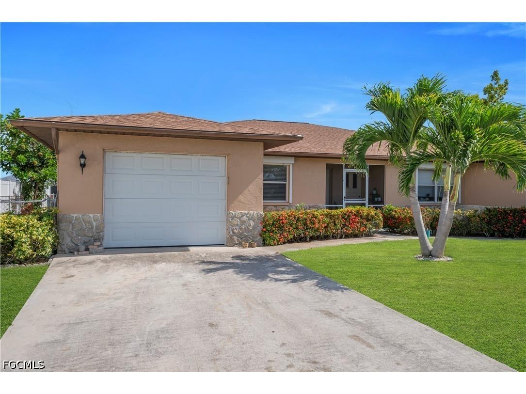836 Trafalgar Parkway Cape Coral FL 33991 2026023766 image3