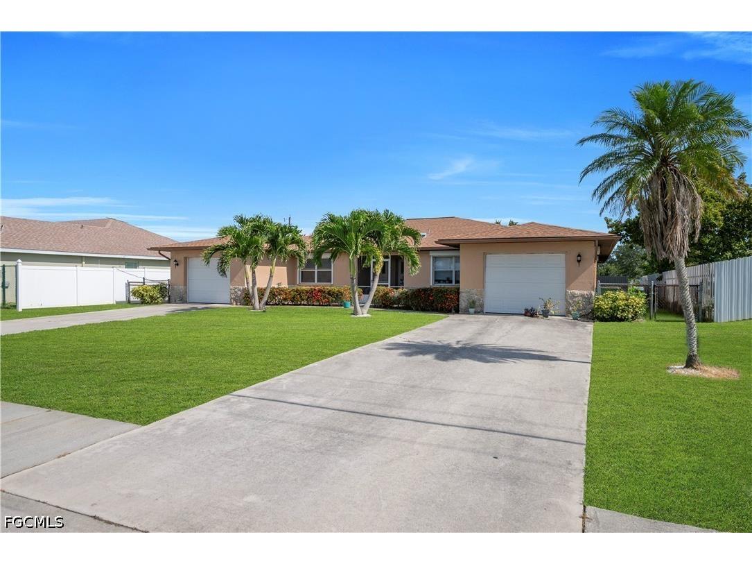 836 Trafalgar Parkway Cape Coral FL 33991 2026023766 image4